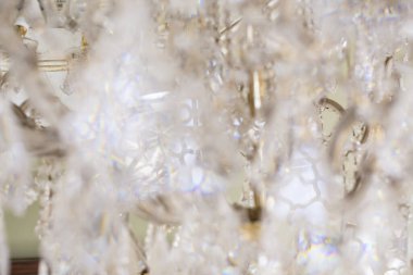 Muhammed Ali Camii 'nde Bokeh ile birlikte avize derinliğinde.