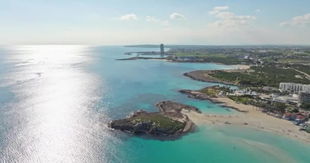 Letecký Pohled Ayia Napa Cyprus Krásné Pobřeží Skalnaté Pobřeží Letoviska — Stock video