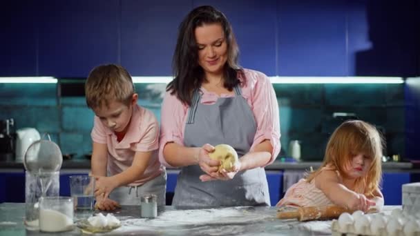 Happy Mother Her Son Daughter Preparing Pastries Kitchen Family Kneads — Stock Video