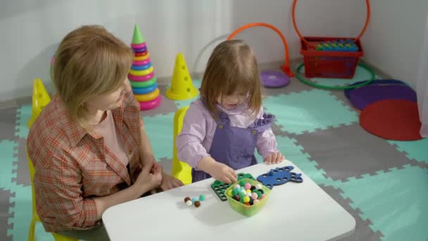 Playful Discoveries Child Engages Developmental Games Teacher Kindergarten Fun High — Stock Video