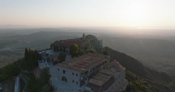 Heavenly Heights Awe Inspiring Aerial Views Stavrovouni Monastery Eastern Sunrise — стоковое видео