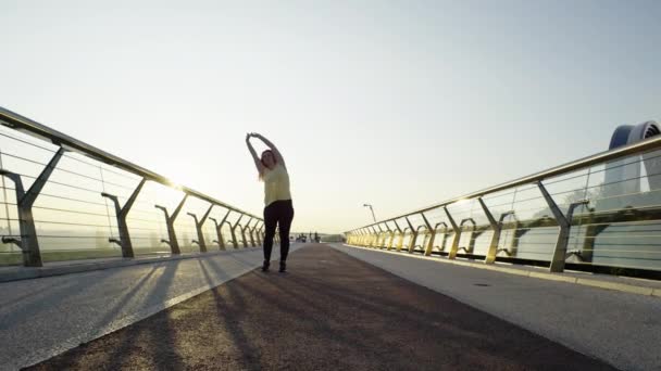 New Day New Run Woman Engages Morning Warm Ritual Urban — Stock Video