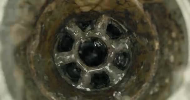 Крупный План Канализации Воды Посудомоечной Машине Канализацию Мытье Посуды Дома — стоковое видео