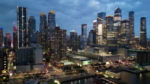 Vista Aérea Del Paisaje Urbano Nocturno Nueva York Estados Unidos — Vídeos de Stock