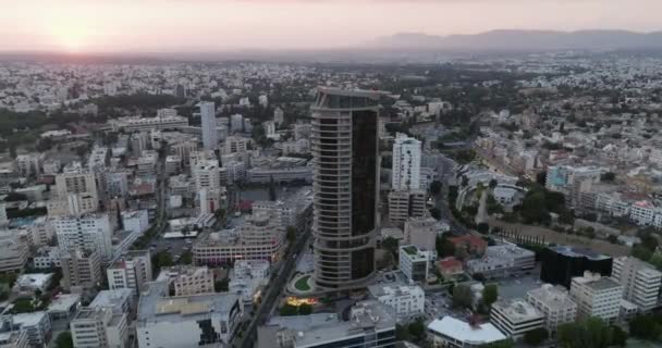 Luchtfoto Van Het Stadsgezicht Van Nicosia Cyprus Hoofdstad Van Het — Stockvideo