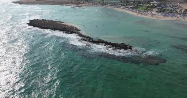 Seascape Elegance Luftaufnahme Von Ayia Napas Strandschönheit Marina Marvels Und — Stockvideo