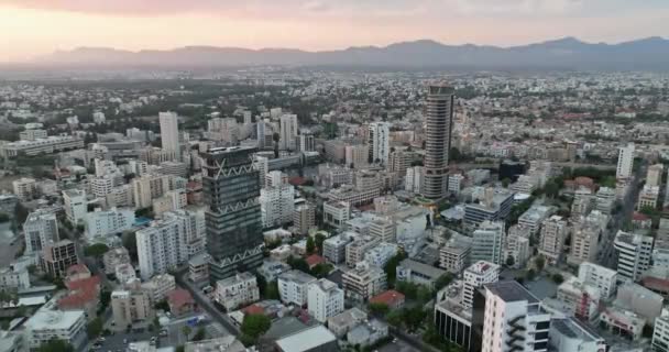 키프로스의 번화한 수도인 니코시아의 고품질 — 비디오