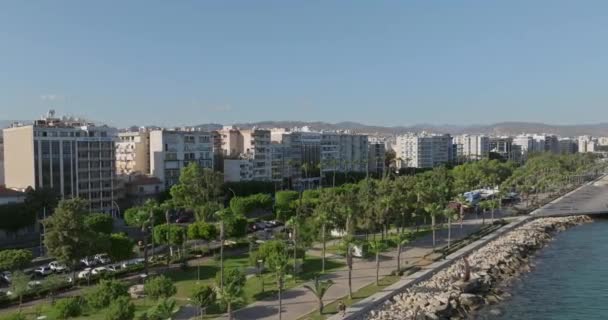 Перевернув Величественный Городской Ландшафт Лимассола Cyprus Воздушные Перспективы Высокогорные Чудеса — стоковое видео