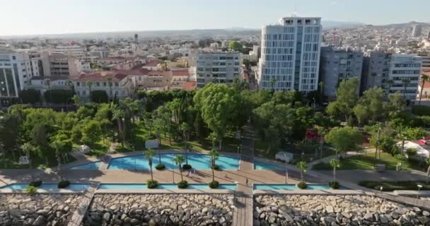 Vista Aérea Paisagem Cidade Limassol Chipre Paisagem Urbana Com Estradas — Vídeo de Stock