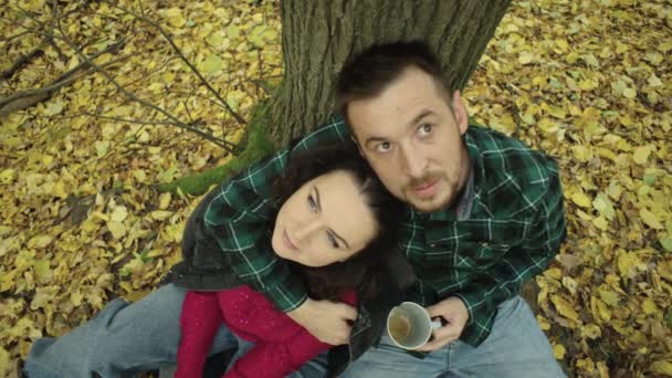 Romantic Couple Love Picnic Drinking Tea Autumn Forest Concept Warmth — Stock Video