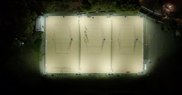 Avond Speeltuinen Luchtfoto Van Het Stadsleven Zand Volleybal Games Night — Stockvideo