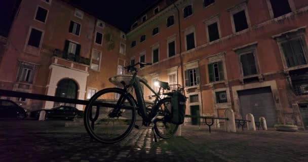 Рим Италия Ночной Уличный Город Городской Пейзаж Вечернего Освещения Исторических — стоковое видео