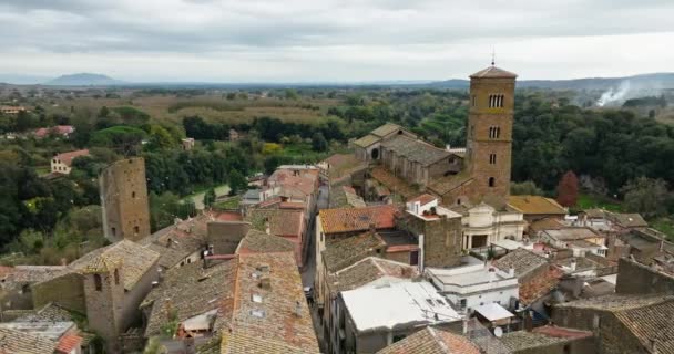 イタリアの街並みを眺める 歴史的な都市の鐘楼を持つ古い大聖堂の古代建築の風景 高品質の4K映像 — ストック動画