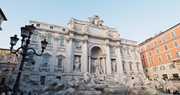 Ebedi Güzellik Roma Şehri Iconic Trevi Çeşmesi Tarihi Hazineler Arasında — Stok video