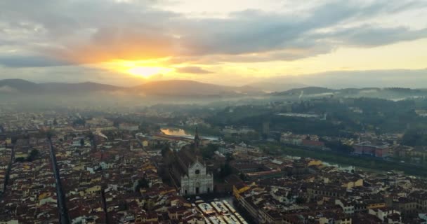 Dusk Delight Romantic Aerial Tour Florences Old Town Featuring Touristic — Vídeo de Stock