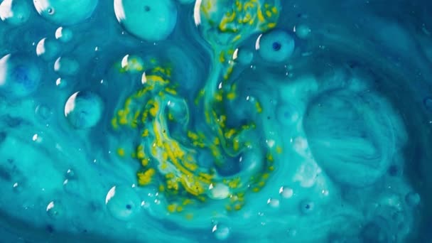 青と黄色の液体の流れの抽象的な動きの背景ビデオ 多彩な液体の混合 高品質の4K映像 — ストック動画