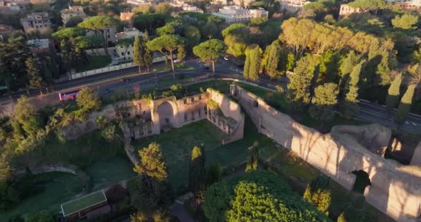 Romes Timeless Beauty Aerial Expedition Terme Caracallas Starověké Římské Ruiny — Stock video