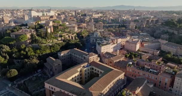 Luchtfoto Van Het Stadsgezicht Van Rome Italië Historische Straten Ochtendstralen — Stockvideo