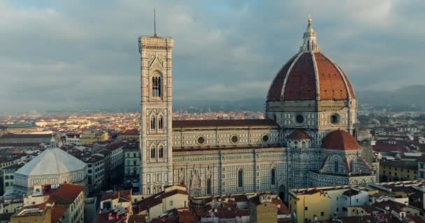 Drone Marvels Florence Cinematic Aerial Expedition Offering Glimpse Majestic Cattedrale — Stock video
