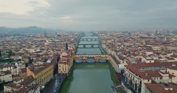 Uitzicht Vanuit Lucht Het Stadsgezicht Van Arno Florence Italië Brug — Stockvideo