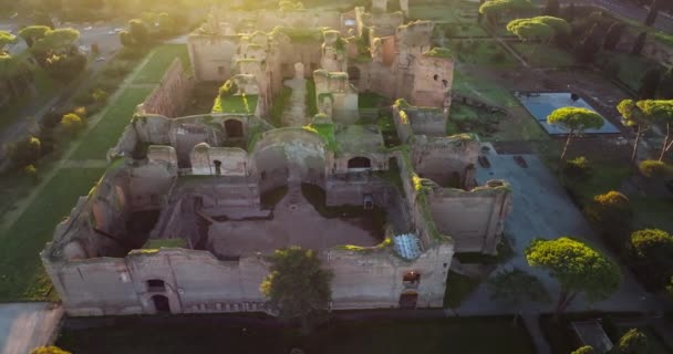 Chasing Shadows Time Cinematic Aerial Exploration Terme Caracalla Romes Iconic — Vídeo de Stock