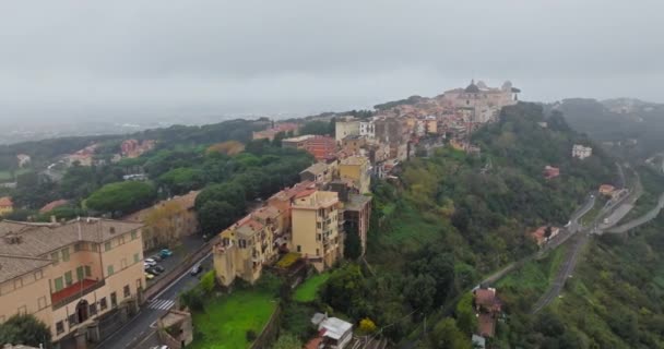 Luftaufnahme Des Sees Von Castel Gandolfo Italien Schöne Häuser Einer — Stockvideo