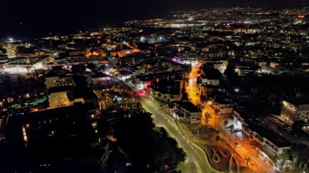 Widok Lotu Ptaka Nocny Pejzaż Miasta Pafos Cypr Podświetlane Ulice — Wideo stockowe