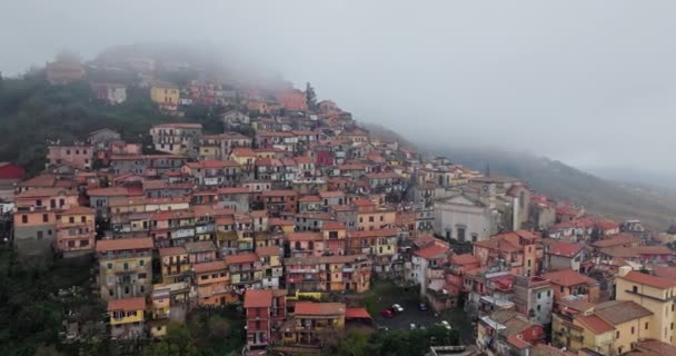 Aerial Serenity Urzekające Widoki Rocca Papas Urban Natural Splendor Wysokiej — Wideo stockowe