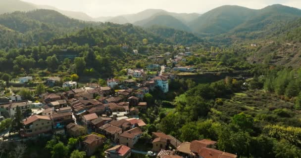 Αεροφωτογραφία Κακοπετριά Κυπριακό Αστικό Τοπίο Χωριό Βρίσκεται Ανάμεσα Οροσειρές Ένα — Αρχείο Βίντεο