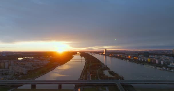 Aerial View River Cityscape Vienna Austria Beautiful Sunset Bridges Business — Stock Video