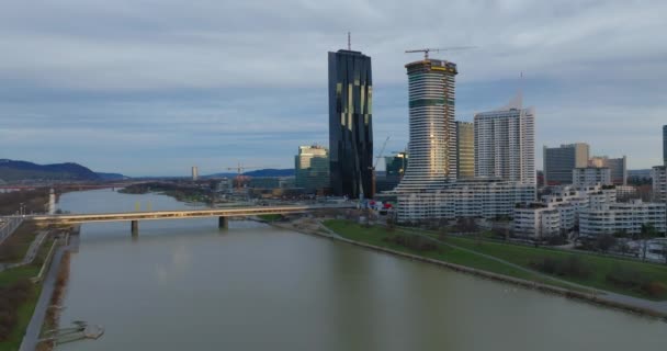 Vista Aérea Del Río Paisaje Urbano Viena Austria Hermosos Edificios — Vídeos de Stock