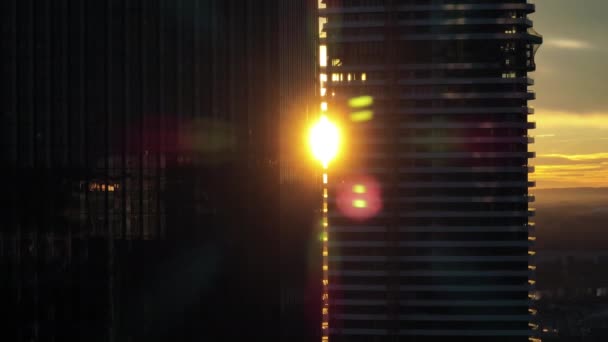 Widok Lotu Ptaka Zachód Słońca Wiedniu Austria Promienie Słońca Przebijają — Wideo stockowe