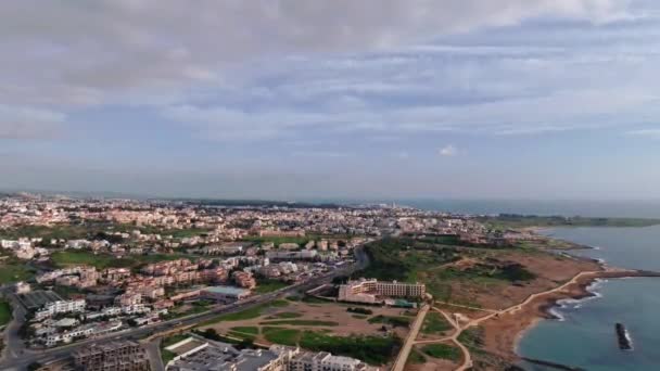 Oásis Urbano Filmagem Aérea Paphos Ruas Arquitetônicas Chipre Serenidade Costeira — Vídeo de Stock