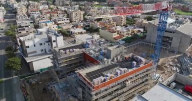 Pathos Kıbrıs 'ın Havadan Görünümü: Akdeniz Adasında Modern Şehir Gelişimi. Yüksek kalite 4k görüntü