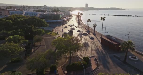 Aerial View Sea Embankment Pafos Cypr Pokazuje Miejski Krajobraz Wzdłuż Filmik Stockowy