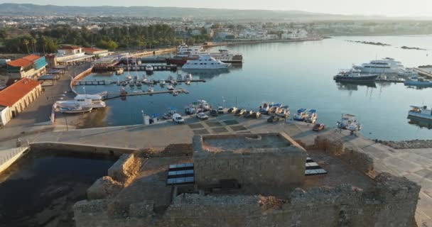 Vista Aérea Del Puerto Puerto Deportivo Pjalá Chipre Yates Barcos — Vídeos de Stock