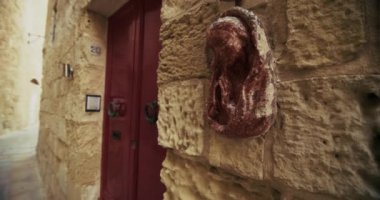 Akdeniz 'in Avrupa Kentinde Şehir Turizm Alanının yer aldığı Malta' nın Güzel Mimari Simgeleri ve Caddeleri. Yüksek kalite 4k görüntü
