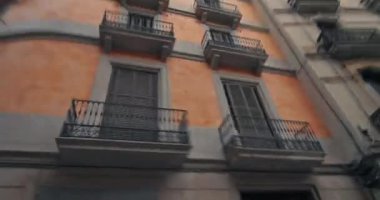 Avrupa 'nın En Popüler Turist Durgunluklarından Biri' nde Tarihi Sokaklar ve Eşsiz İspanyol Mimarisi ve Canlı Şehir Hayatı 'nın yer aldığı Barcelona Şehir Zamanı' nın sona erişi. Yüksek kalite 4k görüntü