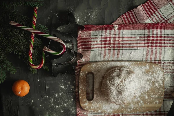 Weihnachtsplätzchen Kochen Mit Traditionellen Zutaten Für Lebkuchen Weihnachts Lebkuchen Mann — Stockfoto
