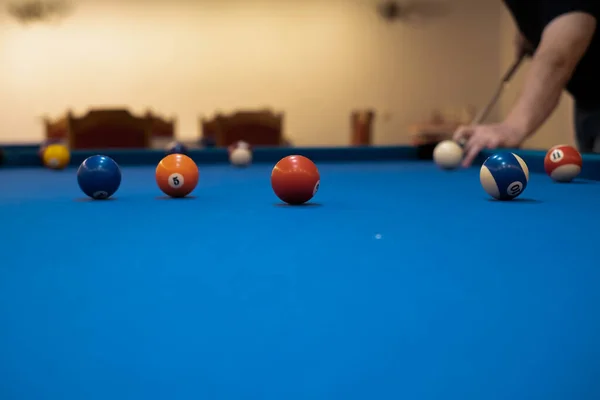 Man Hand Billiard Table Playing Snooker Preparing Shoot Billiard Balls — Fotografia de Stock