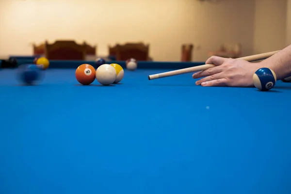 Man Hand Billiard Table Playing Snooker Preparing Shoot Billiard Balls — Stock Photo, Image
