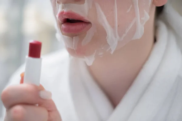 Close Woman Holds Moisturizing Lip Mask Applies Cosmetic Product Dry — Fotografia de Stock
