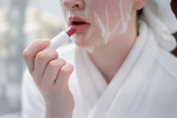 Close Woman Holds Moisturizing Lip Mask Applies Cosmetic Product Dry — Stockfoto