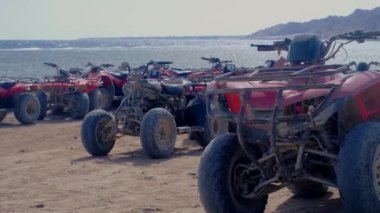 Deniz kenarındaki atv, deniz kenarındaki kırmızı ATV 'ler, deniz kenarındaki ATV' ler, kızıl deniz, atv safari
