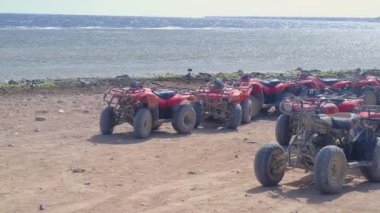 Deniz kenarındaki atv, deniz kenarındaki kırmızı ATV 'ler, deniz kenarındaki ATV' ler, kızıl deniz, atv safari