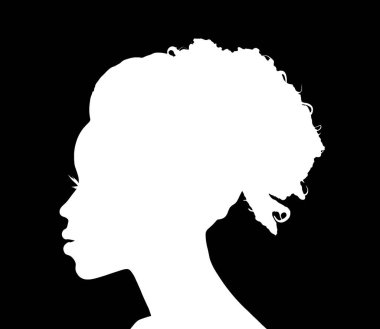 Yandan görülen siyah bir kadının silueti.