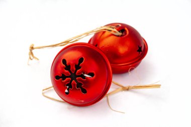 Kırmızı gümüş ve altın kırsal ziller