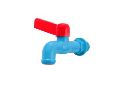 Mavi plastik su musluğu beyaz arkaplanda izole edildi