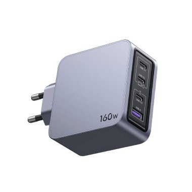 modern usb tip c şarj cihazı izole edilmiş beyaz arkaplan
