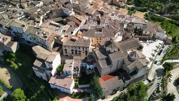 İspanya 'nın Katalunya kentindeki Rivera d' Ebre kasabasının hava manzarası